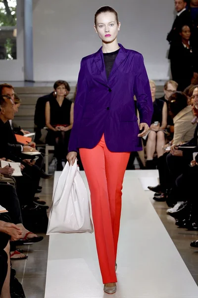 Look 25